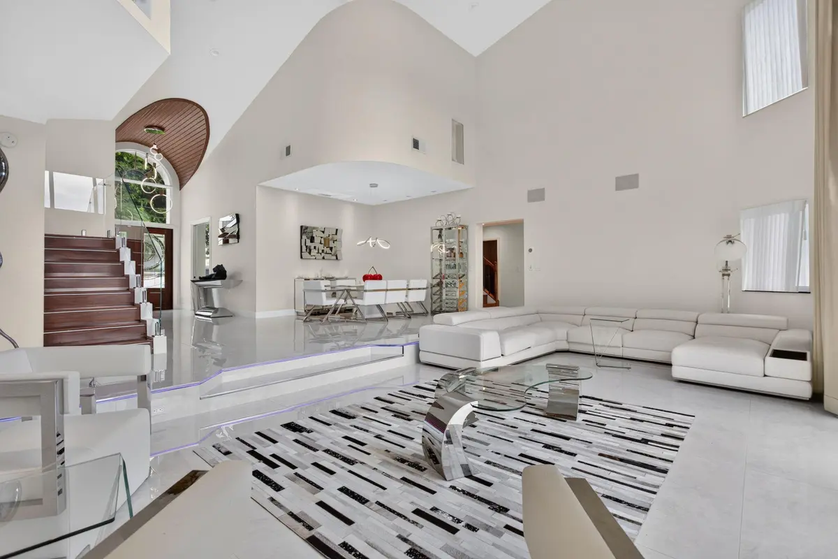 24-web-or-mls-4130-25 at 4130 NE 23rd Avenue, Lighthouse Point