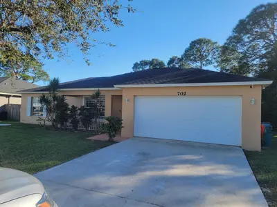 702 NW KILPATRICK Avenue, Port St. Lucie – Single Family Residence for sale