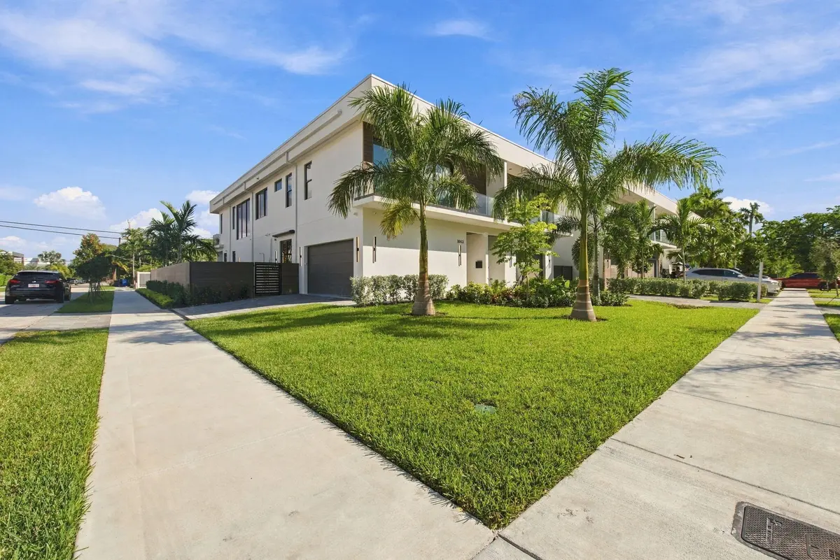2-web-or-mls-1003-ne-3rd-st at 1003 NE 3rd Street, Fort Lauderdale