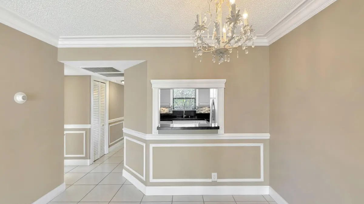 Pass Through Min at 21909 Lake Forest Circle 206, Boca Raton