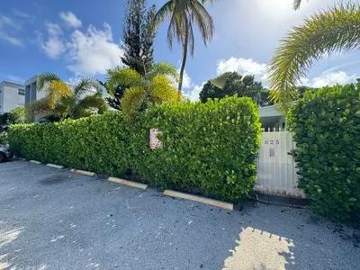 625 NE 14TH Avenue 4, Fort Lauderdale – Apartment for rent