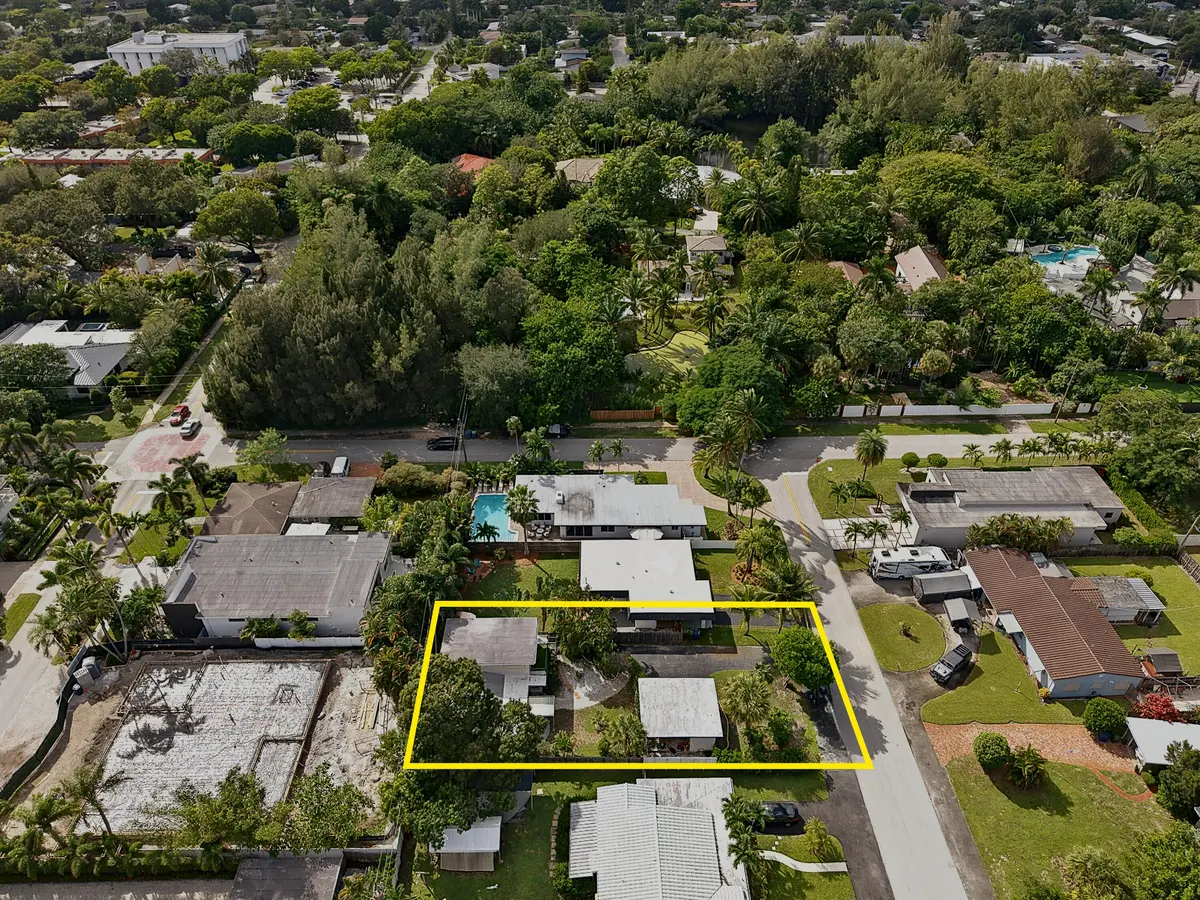 Sadie116-7-ol at 116 NE 22nd Street, Wilton Manors
