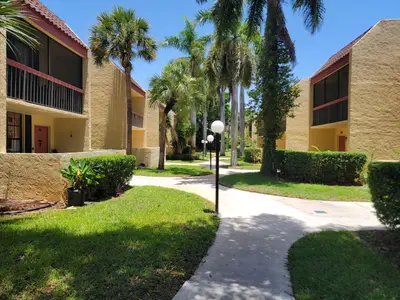 791 SE 1ST Way 74, Deerfield Beach – Condominium for sale