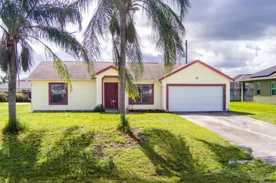 728 SW HAMBERLAND Avenue, Port St. Lucie – Single Family Residence for sale