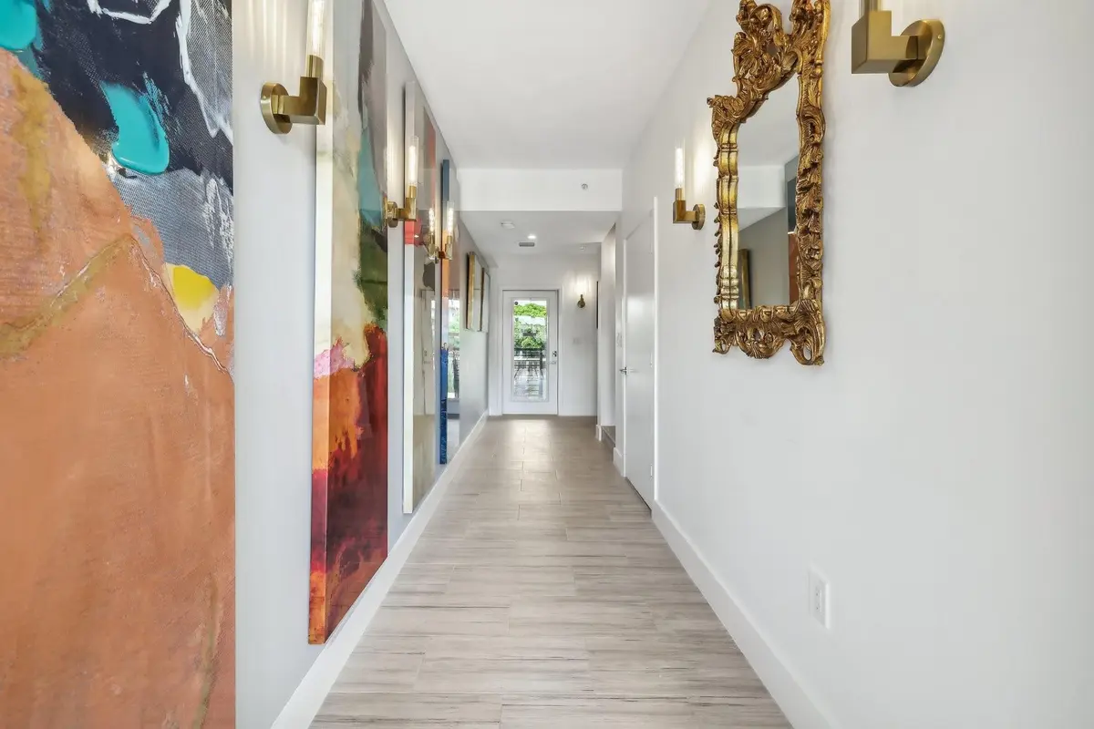 Photo 4 at 161 SE 1ST Circle 161, Pompano Beach