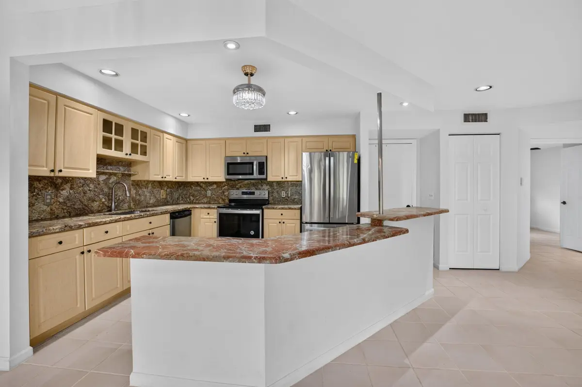 KITCHEN at 5731 Coach House Circle A, Boca Raton