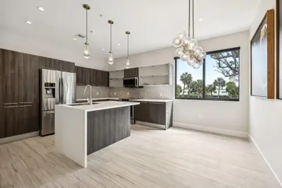 161 SE 1ST Circle 161, Pompano Beach – Townhouse for sale