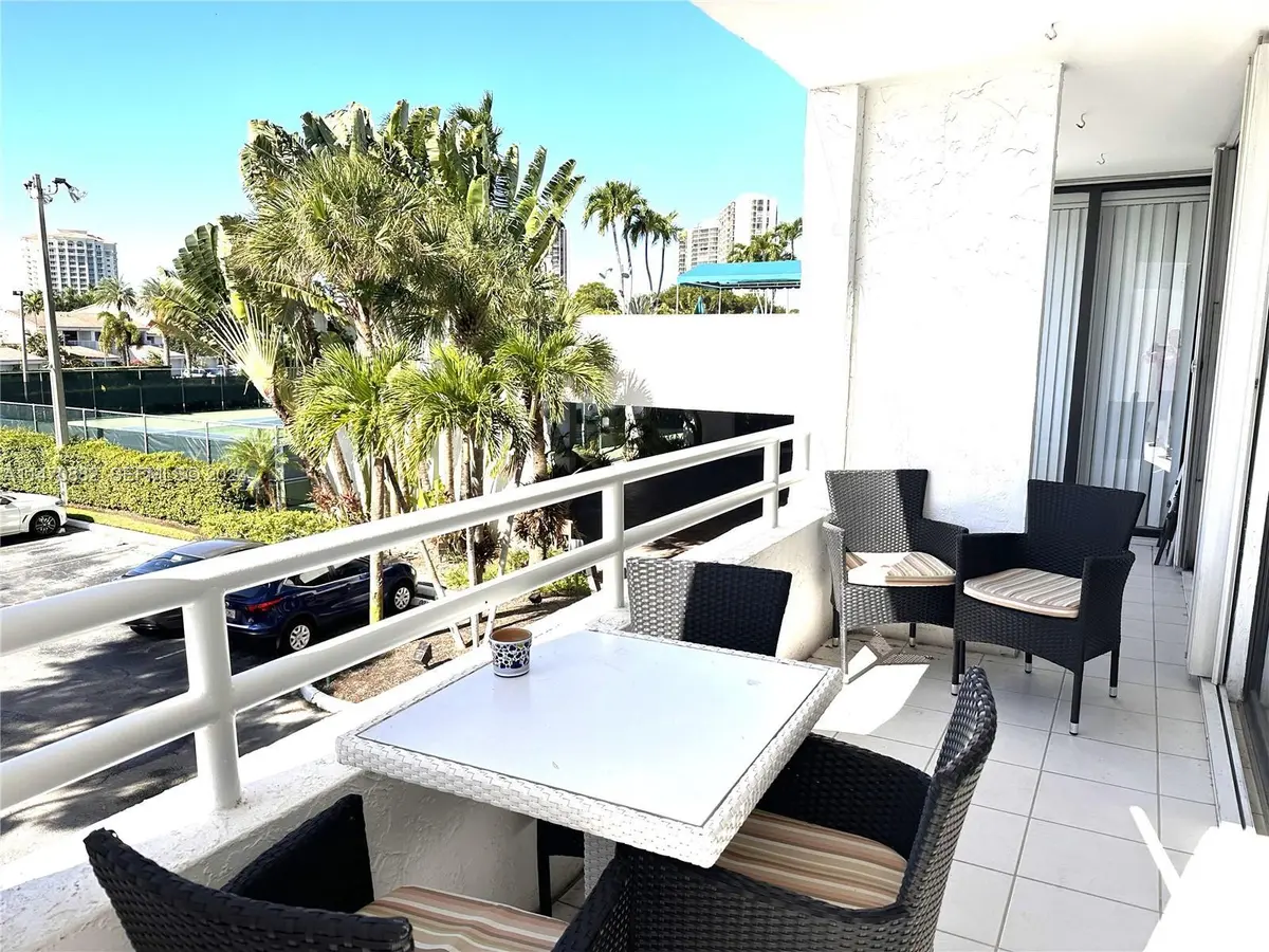20355 NE 34TH Court 227, Aventura, FL – photo 2