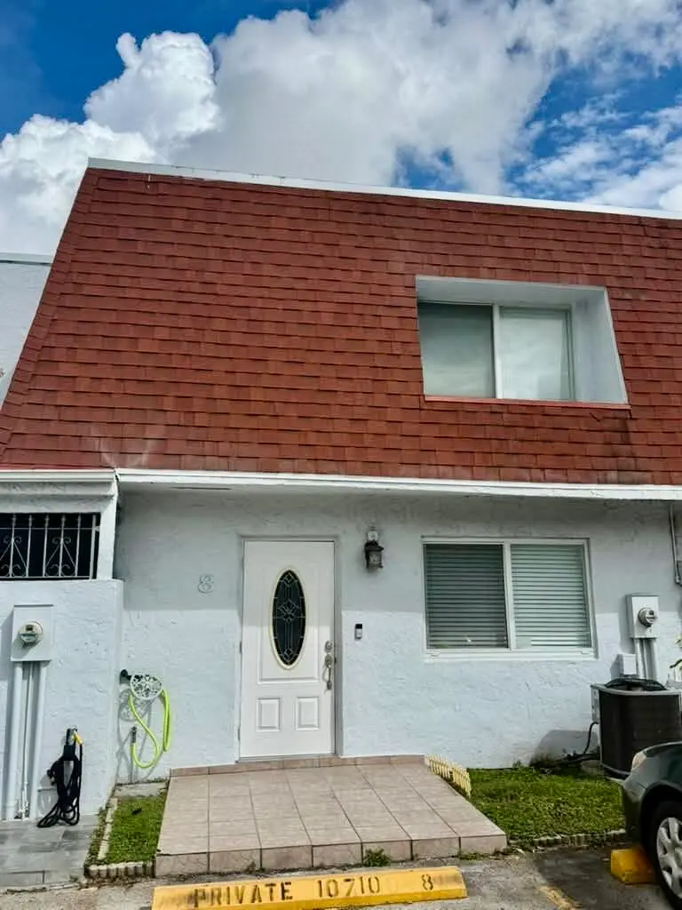 b6cf1cc8-51c6-4bc9-8d70-bbedbea97f1f at 10710 NW 7TH Street 8A, Miami