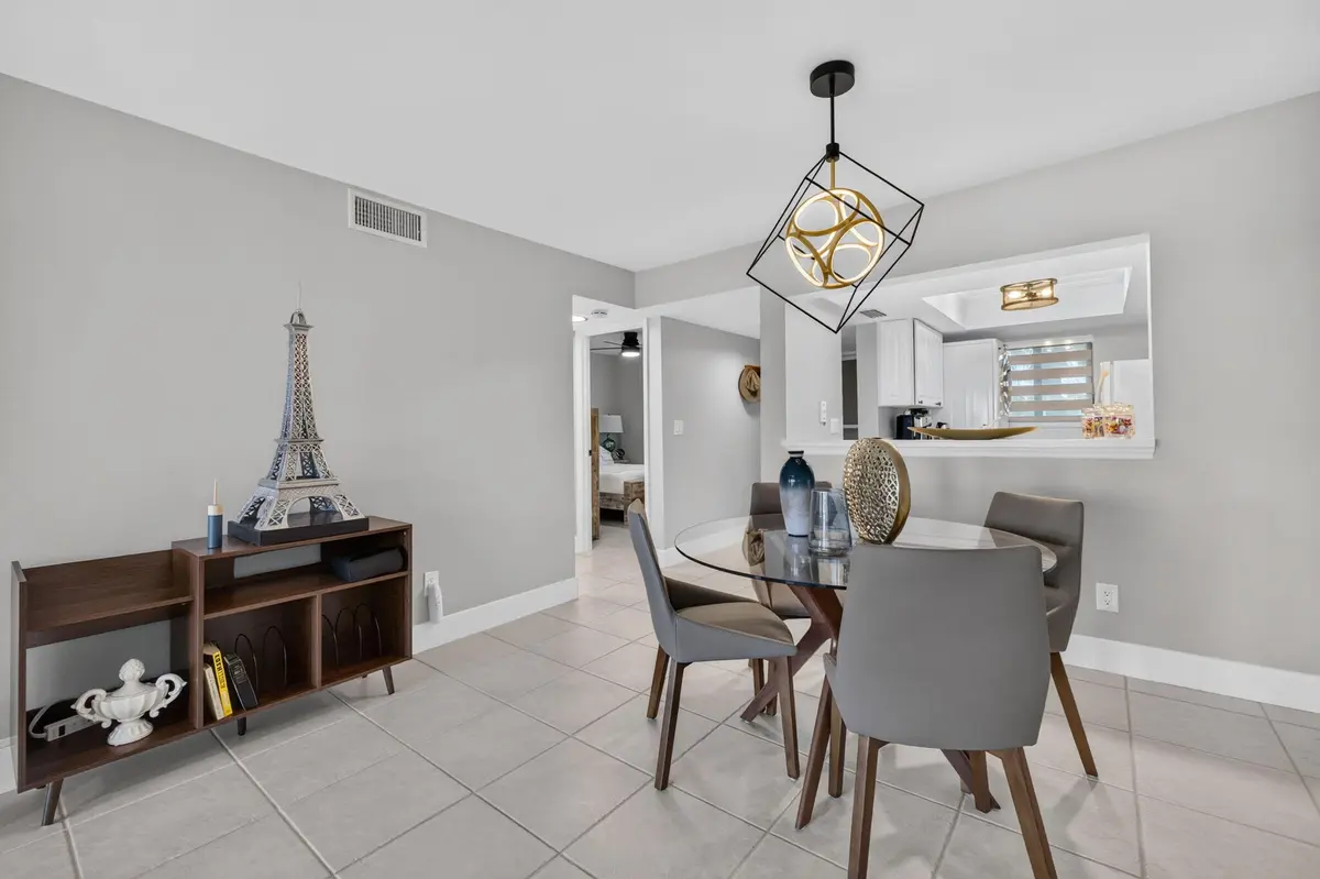 5-web-or-mls-3A5A6875 at 10152 S OCEAN Drive 213B, Jensen Beach