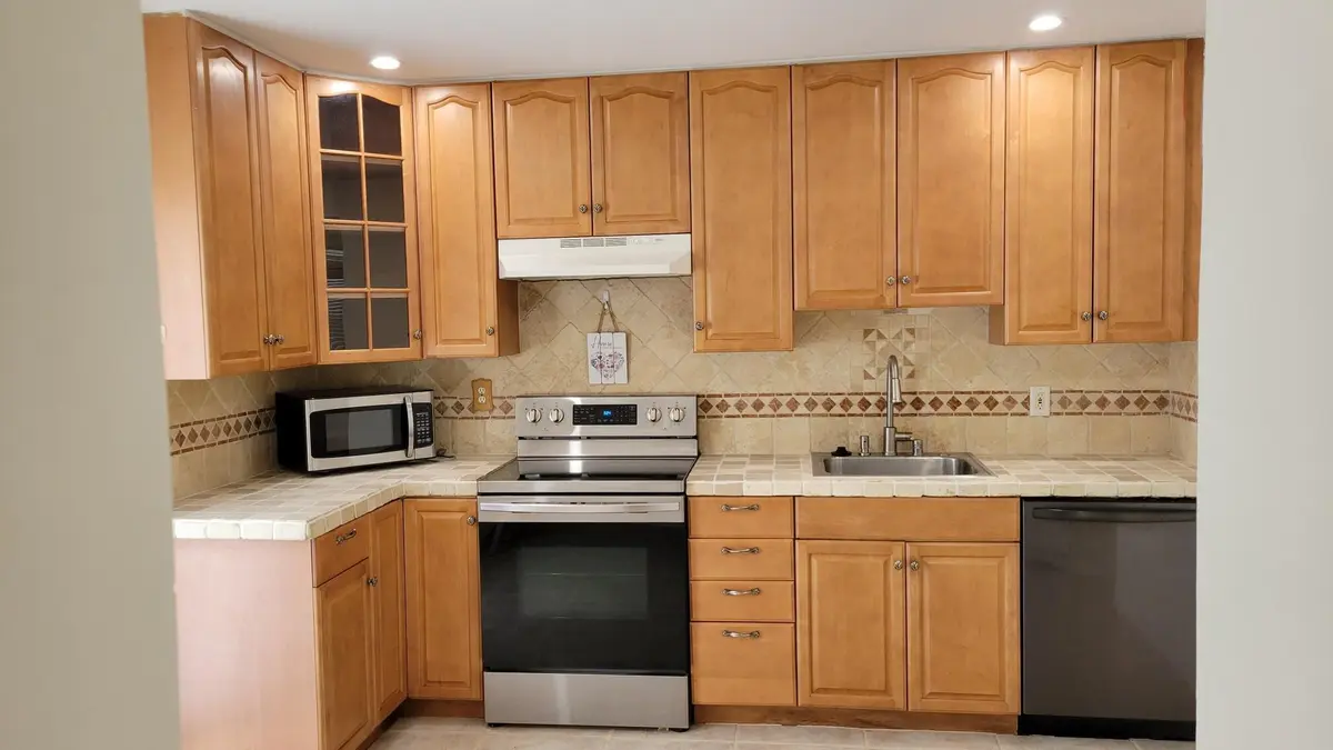 Kitchen B at 4620 NE 2nd Terrace, Oakland Park