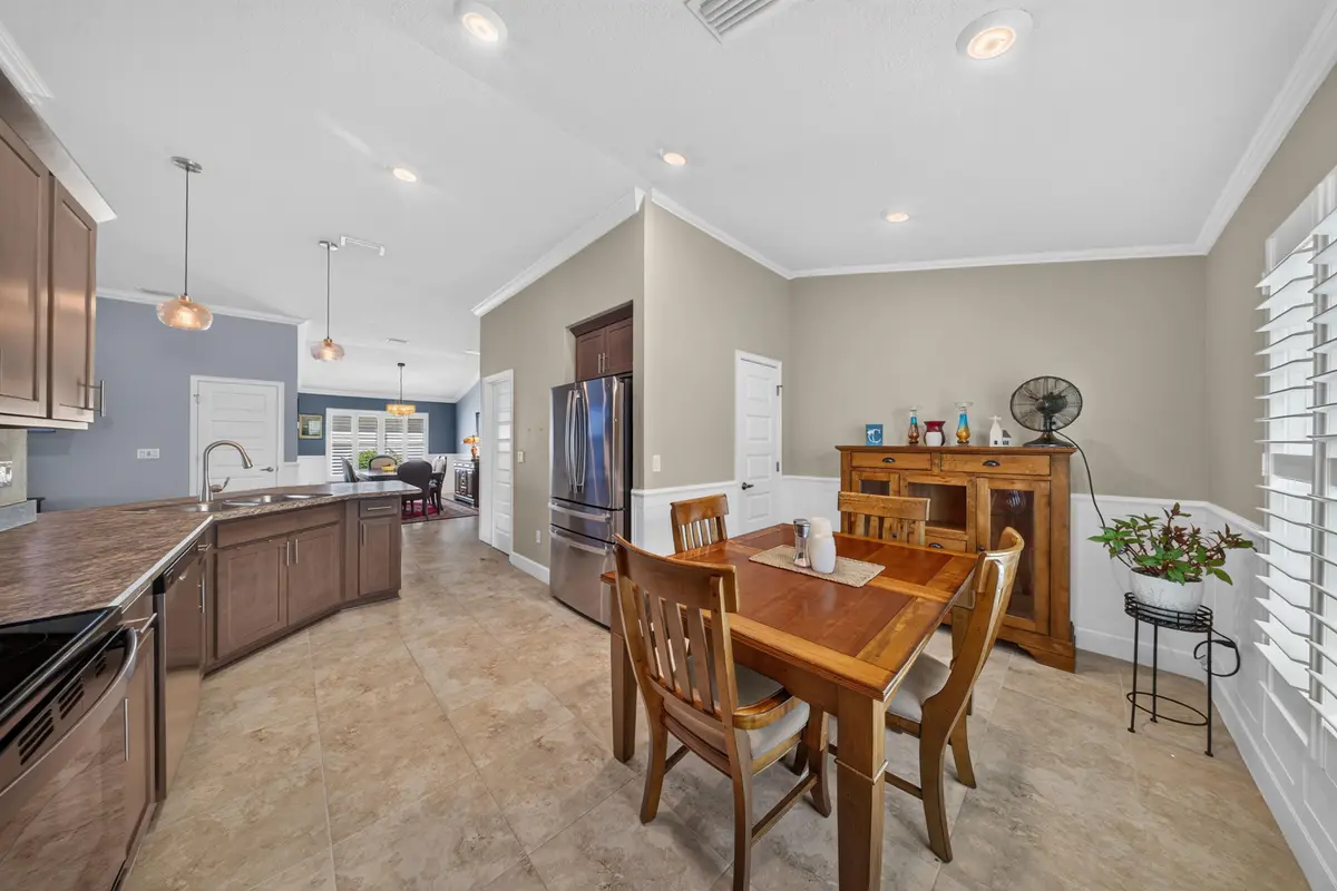 EAT-IN KITCHEN at 5209 SAN BENEDETTO Place, Fort Pierce