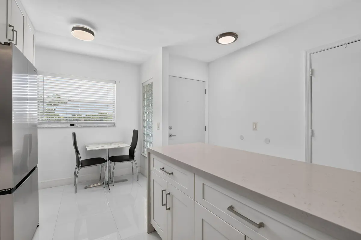 7-web-or-mls-DSC_5059 at 23099 BARWOOD Lane 308, Boca Raton