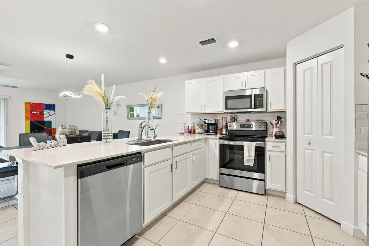 3-web-or-mls-4194_Bent_River_Rd_003 at 4194 BENT RIVER Road, Lake Worth