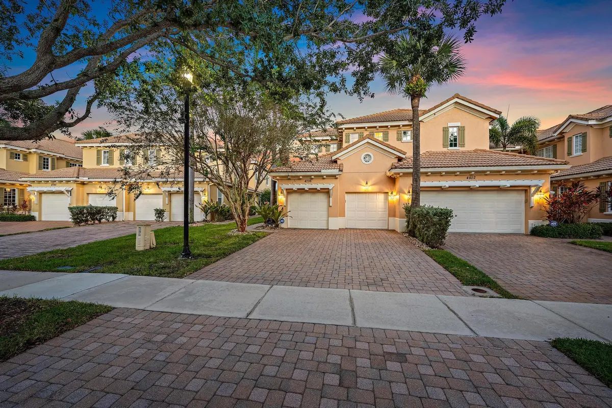 Front Exterior at 4798 Cadiz Circle, Palm Beach Gardens