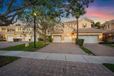 4798 Cadiz Circle, Palm Beach Gardens – Townhouse for sale