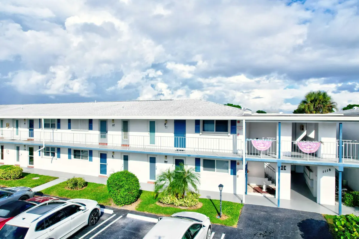 1118 Lake Terrace 215, Boynton Beach, FL – photo 1
