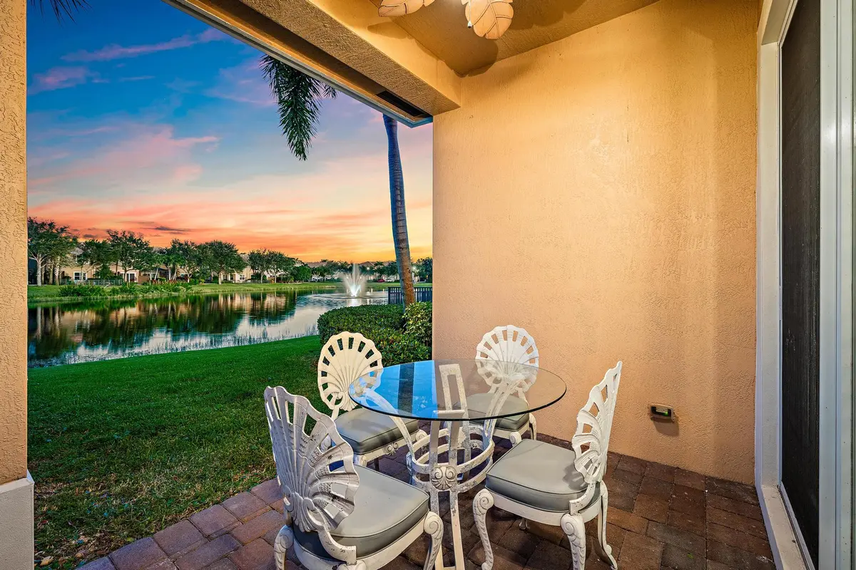 Covered Lanai at 4798 Cadiz Circle, Palm Beach Gardens
