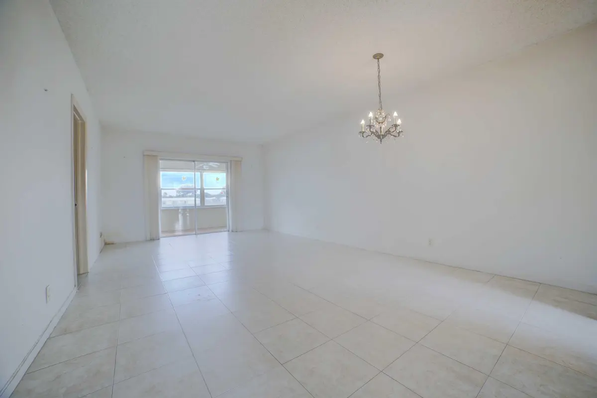 1118 Lake Terrace 215, Boynton Beach, FL – photo 5