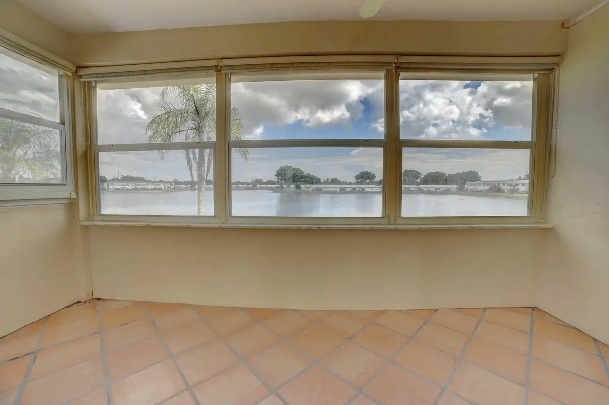 1118 Lake Terrace 215, Boynton Beach, FL – photo 7