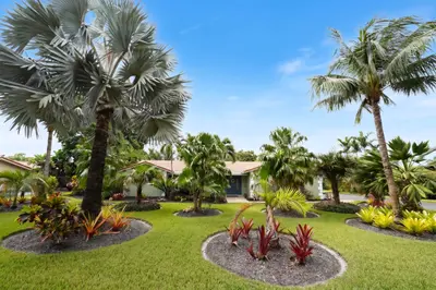10850 NW 33RD Street, Coral Springs – Single Family Residence for sale