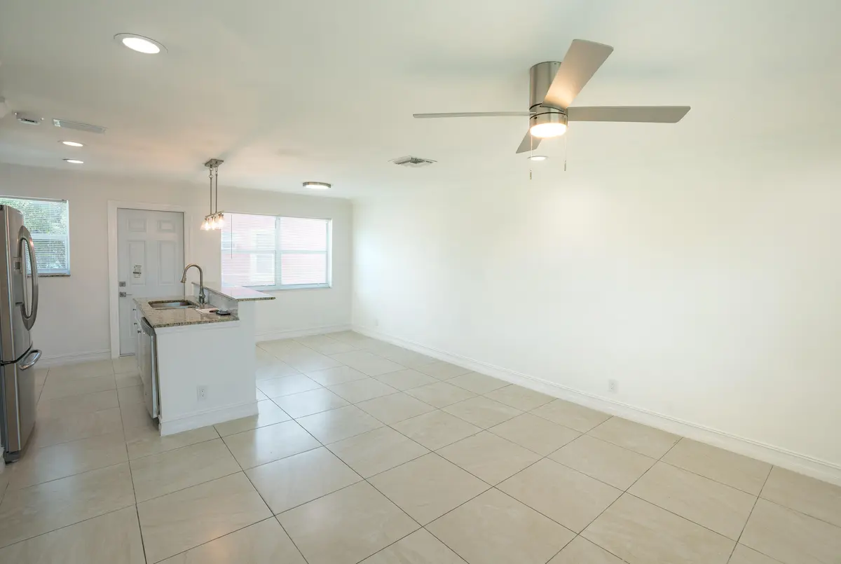 Somer-12 at 1420 9th Street, Lake Park