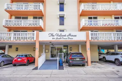 801 S OCEAN Drive 1005, Hollywood – Condominium for rent