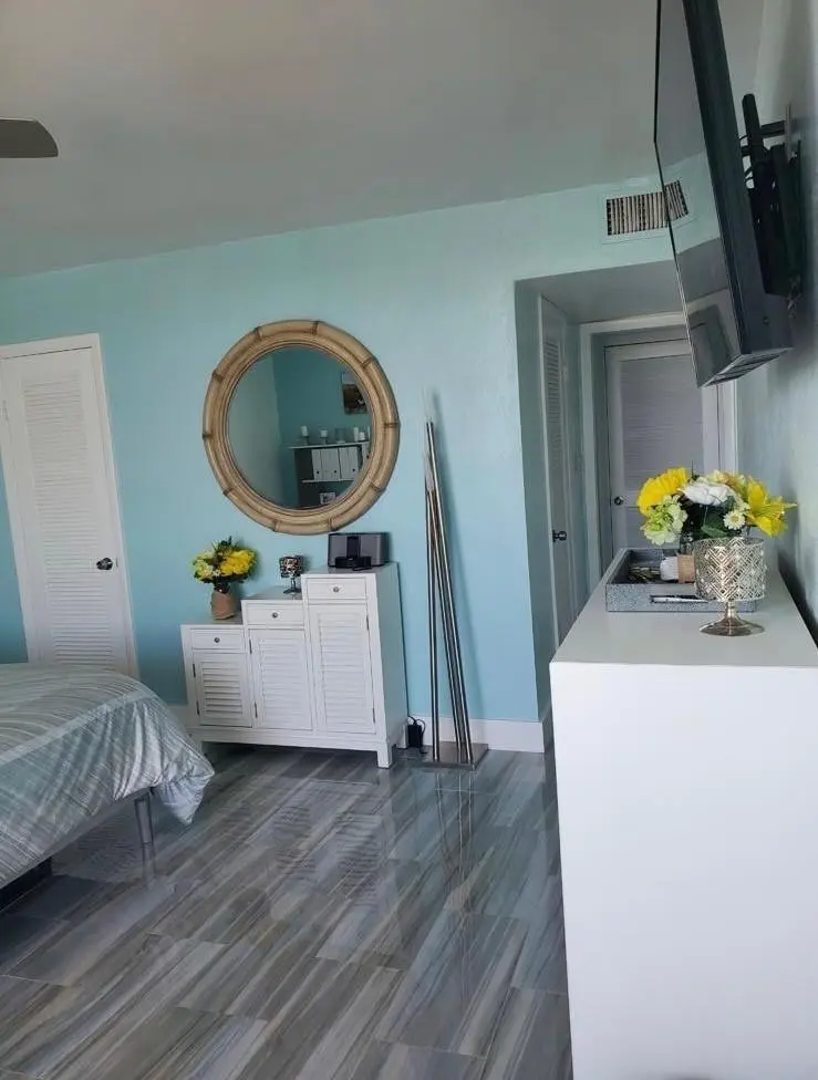 Photo 5 at 801 S OCEAN Drive 1005, Hollywood