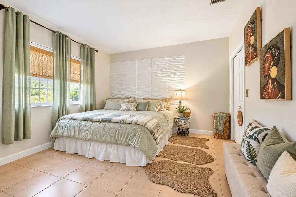 Master Bedroom at 2711 NE 4 Street 101, Homestead
