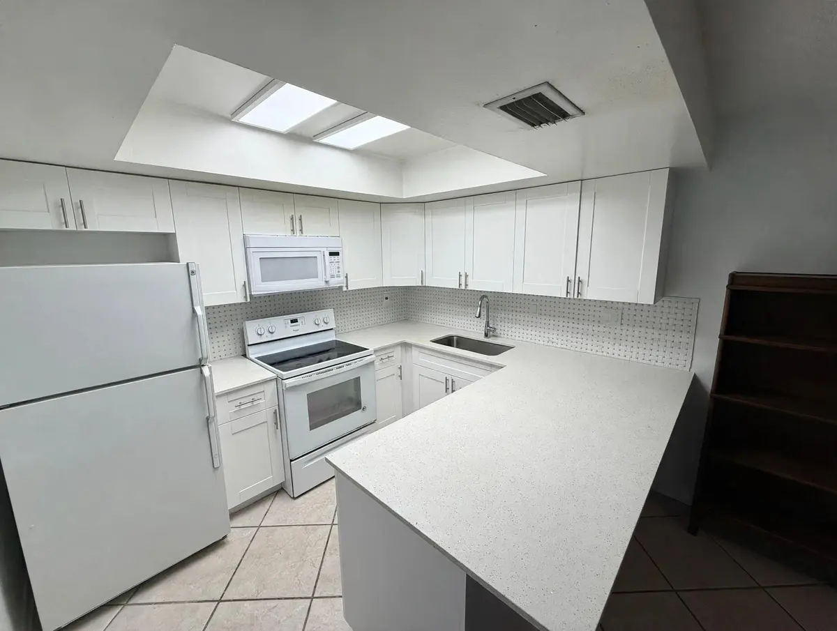 clean_kitchen_mls at 58 ANN LEE Lane, Tamarac