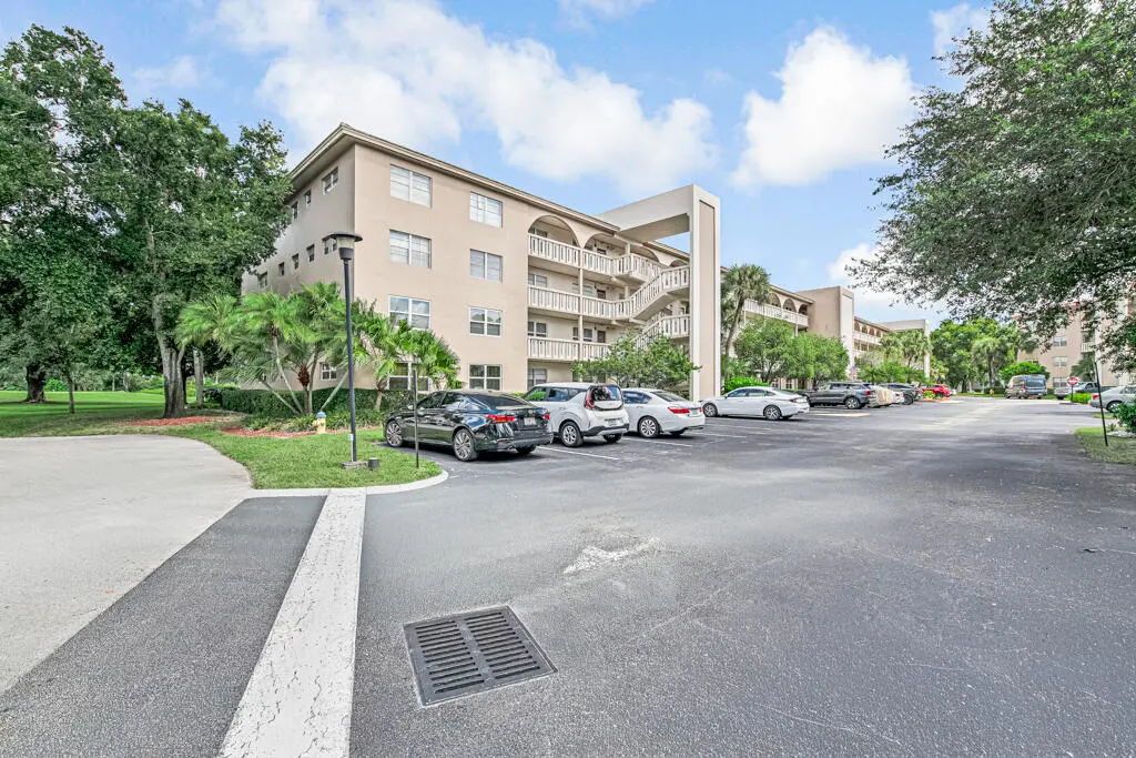 4402 MARTINIQUE D4, Coconut Creek, FL – photo 3