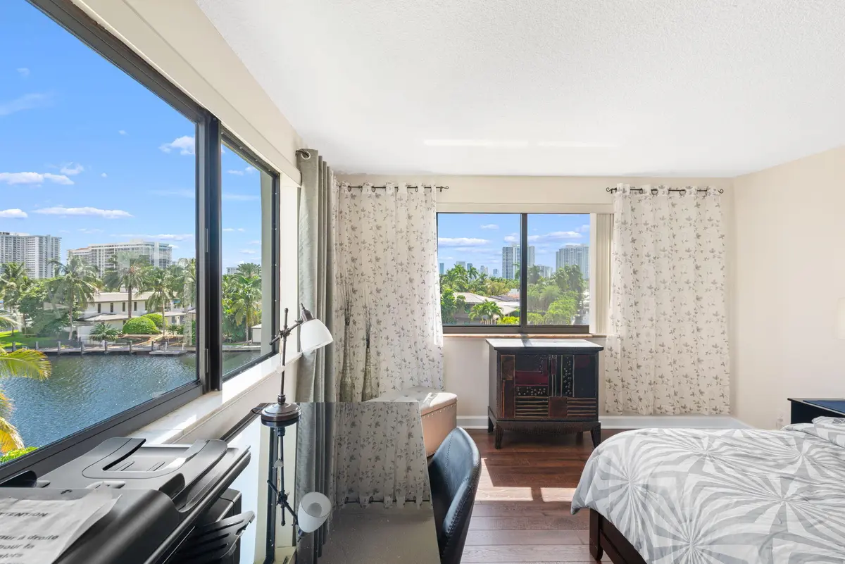 6-web-or-mls-_BWP0377 at 301 GOLDEN ISLES Drive 401, Hallandale Beach