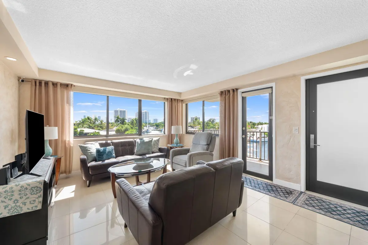 9-web-or-mls-_BWP0392 at 301 GOLDEN ISLES Drive 401, Hallandale Beach