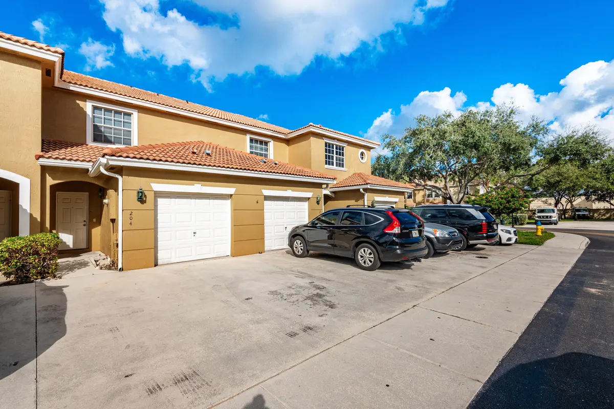 0-1 at 204 SW 120TH Avenue 204, Pembroke Pines