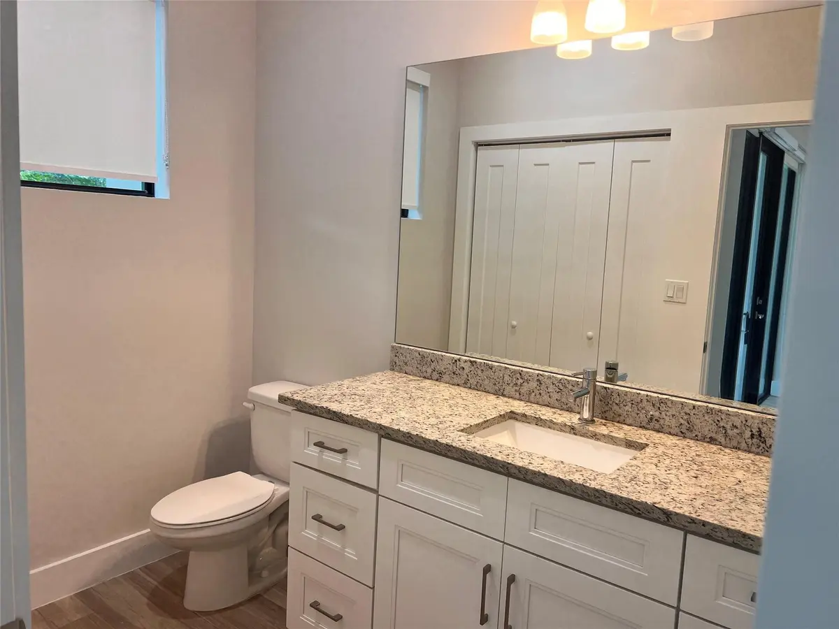 Photo 4 at 120 NE 12TH Street, Fort Lauderdale
