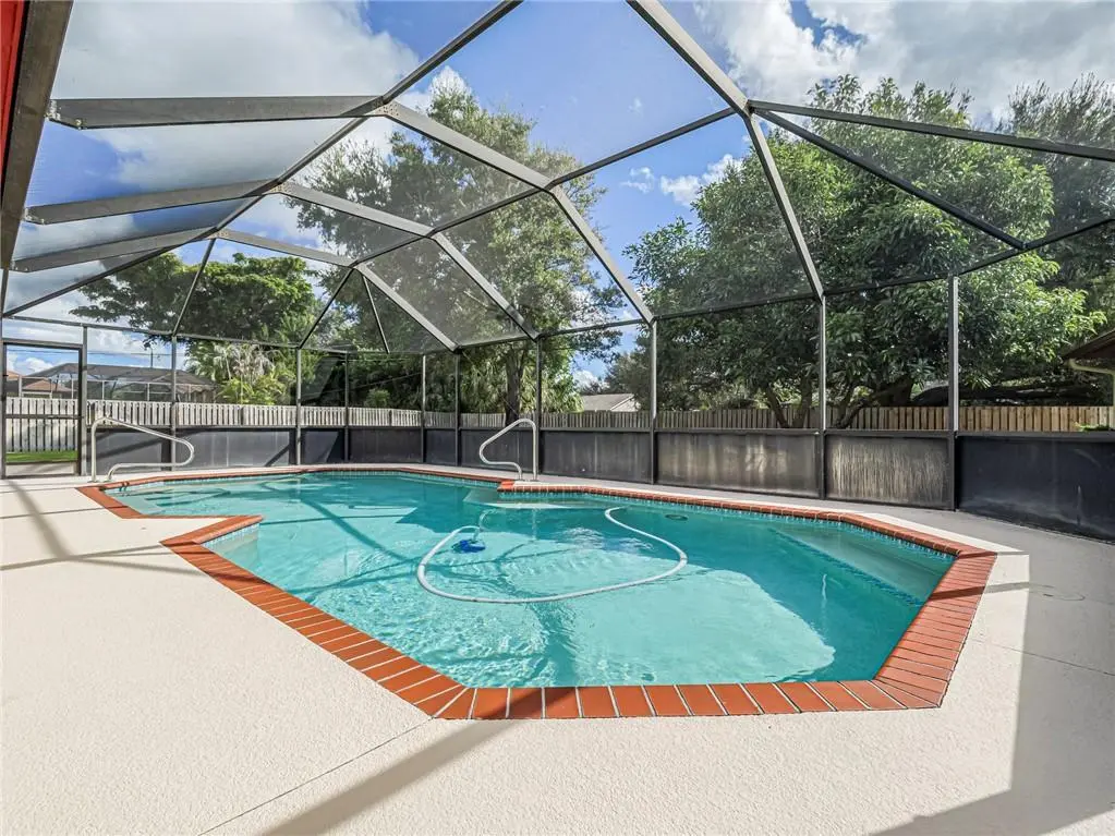 5a at 410 10TH Court, Vero Beach