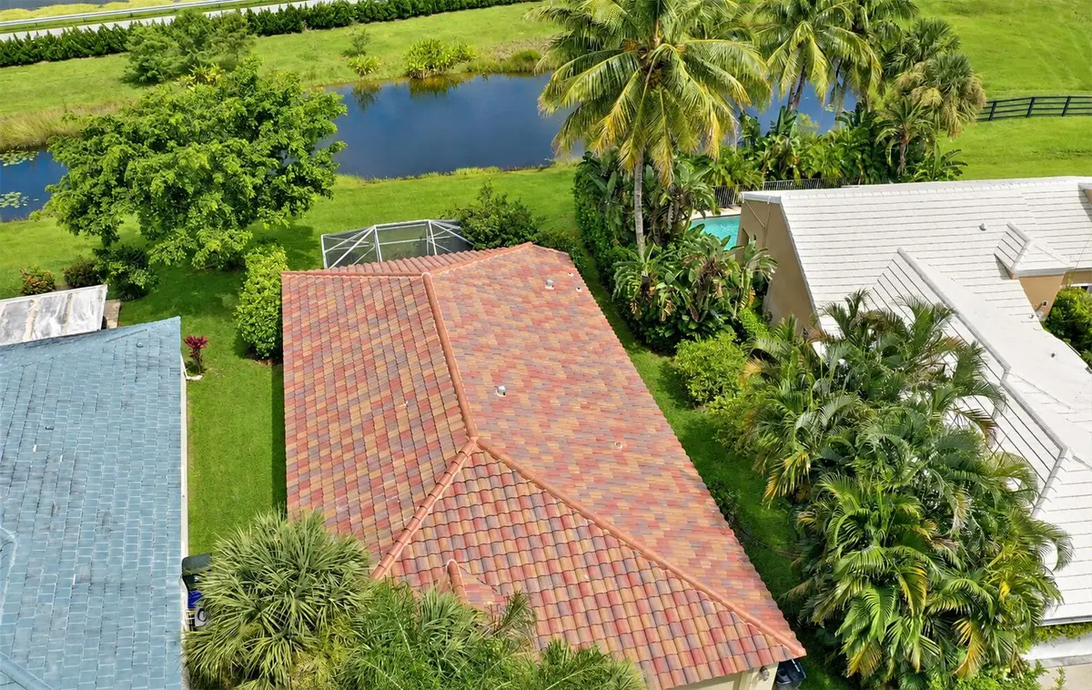Plenty of Greenspace at 2546 COUNTRY GOLF Drive, Wellington