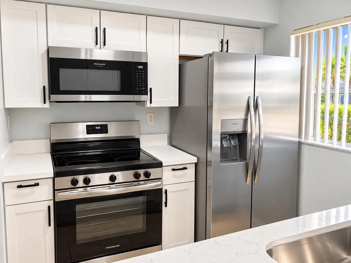 Bright Modern Kitchen with Stainless App at 18286 MEDITERRANEAN Boulevard 202, Hialeah