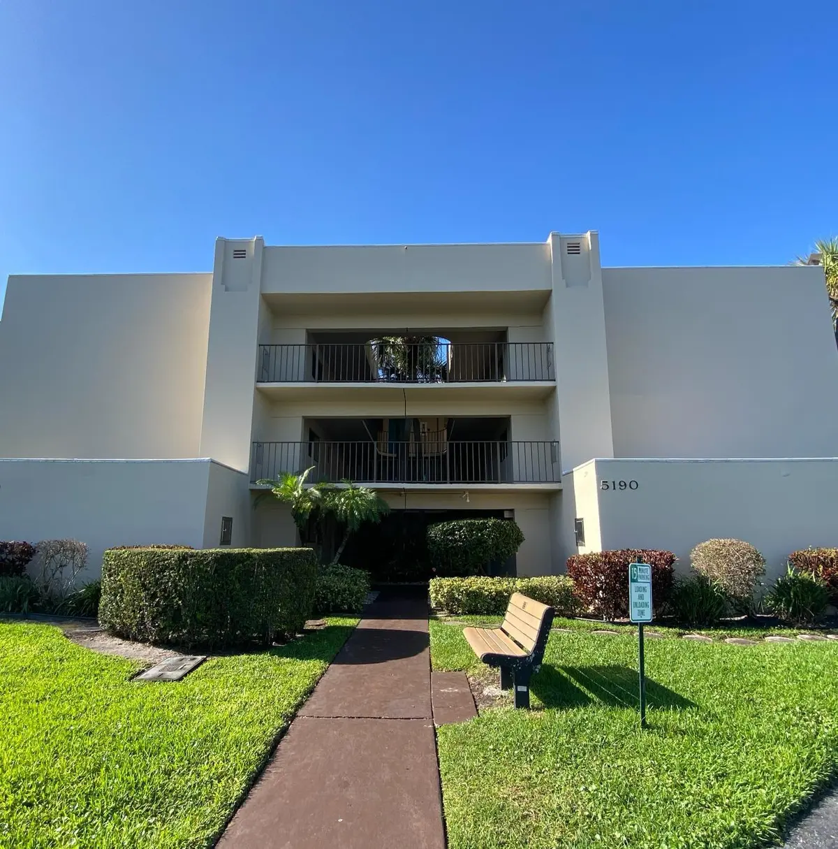 2efd5776-dba4-42f5-83c1-538964b0ed5f at 5190 LAS VERDES Circle 314, Delray Beach
