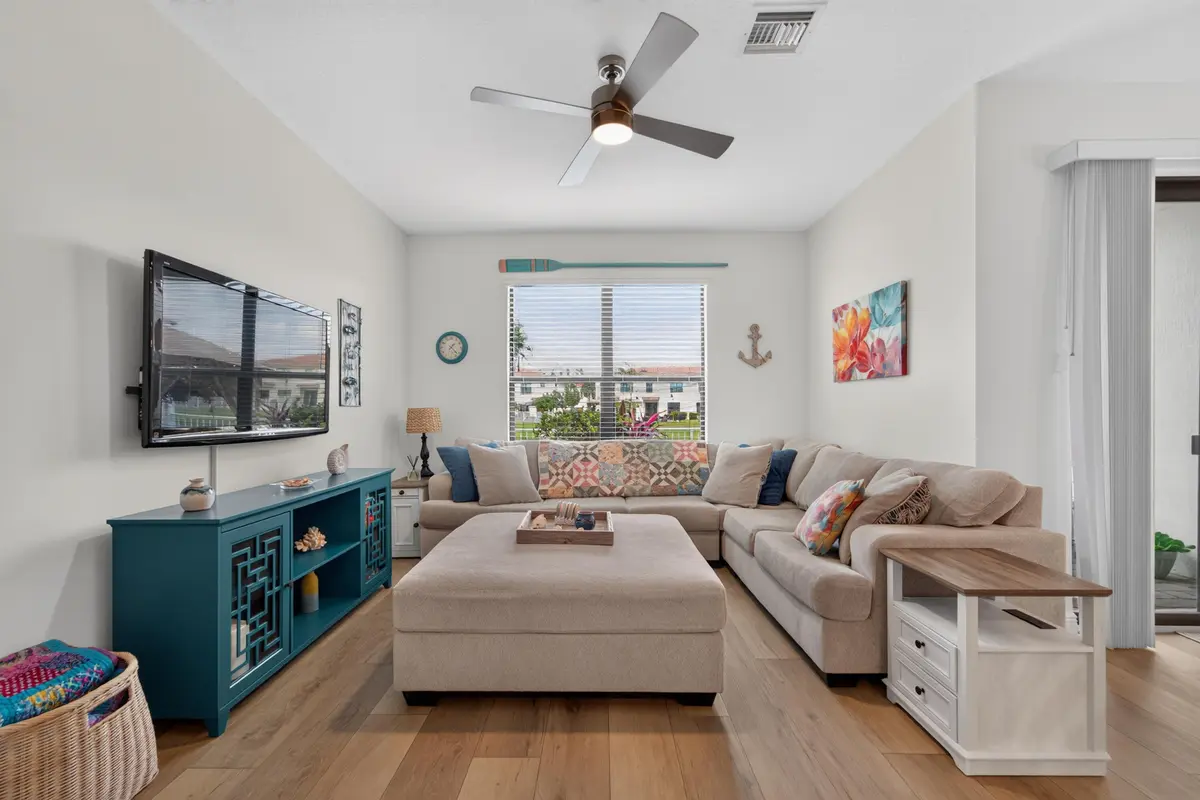 Living Room at 2016 Sugar Maple Drive, Riviera Beach
