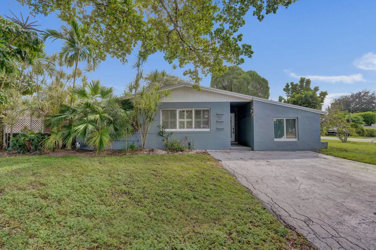 5-web-or-mls-DSC03035 at 201 N 68TH Way, Hollywood