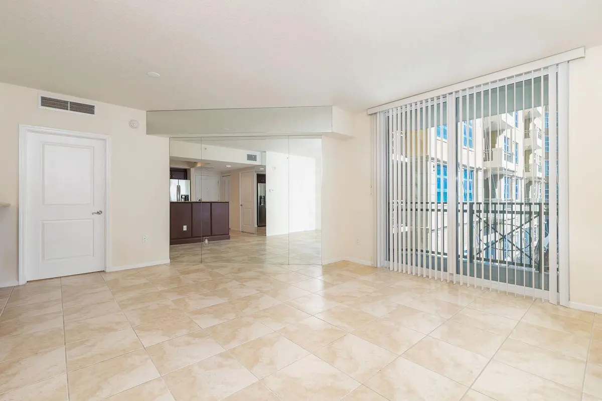 IMG_5178 at 403 S Sapodilla Avenue 203, West Palm Beach