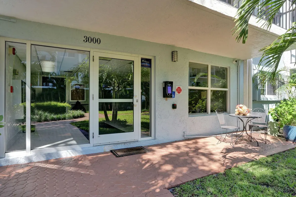 7-web-or-mls-DSC00757 at 3000 NE 5TH Terrace 102-A, Wilton Manors