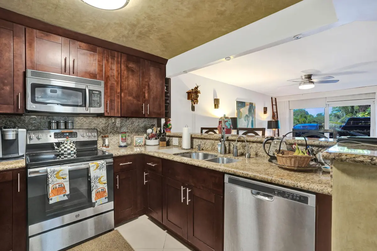 12-web-or-mls-DSC00772 at 3000 NE 5TH Terrace 102-A, Wilton Manors
