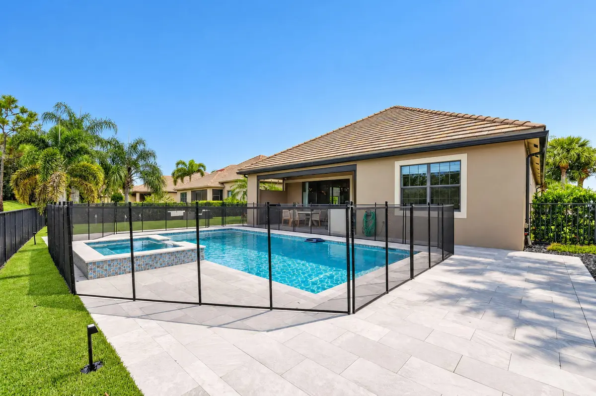 Private Pool/Spa at 4637 Siena Circle, Wellington