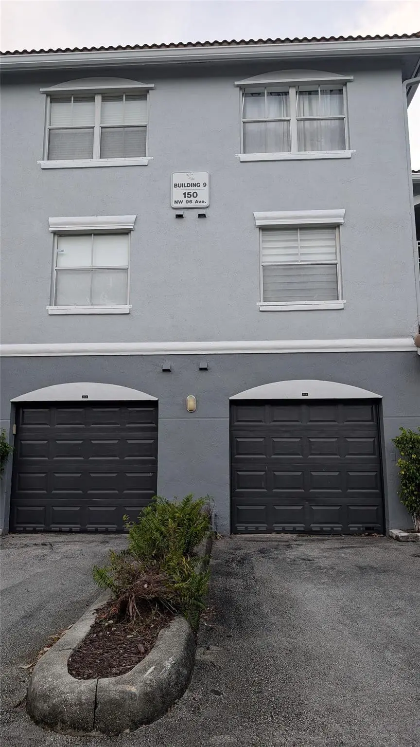 Building 9 west side at 150 NW 96TH Avenue 9-101, Pembroke Pines