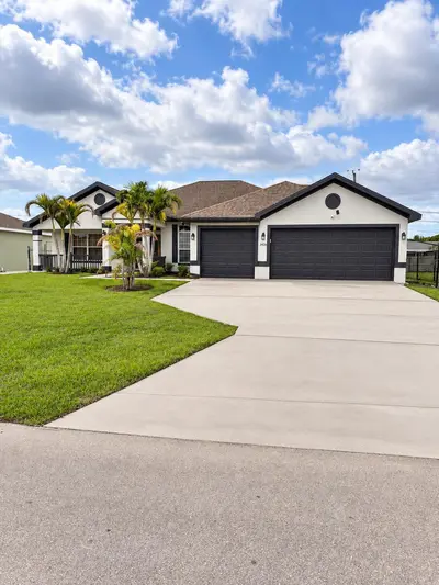 3450 SW RONALD Street, Port St. Lucie – Single Family Residence for sale