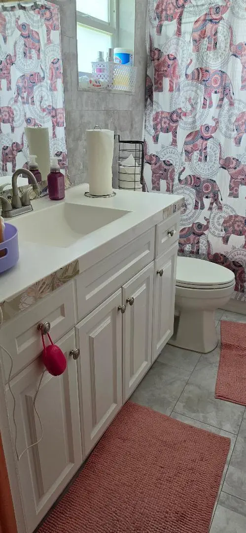 bathroom 3 at 908 NW 5TH Court, Fort Lauderdale