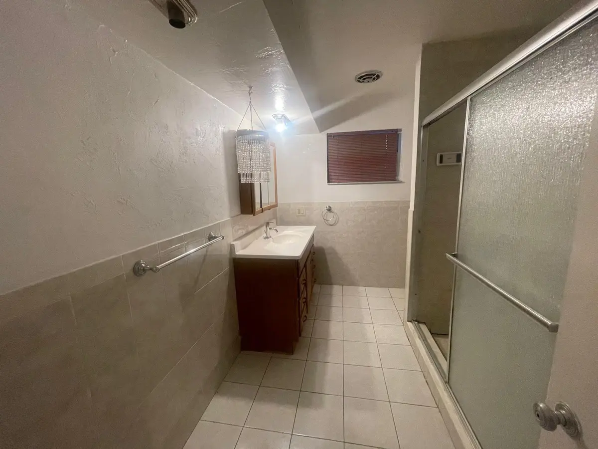 Photo 3 at 1727 Dewey Street 1, Hollywood