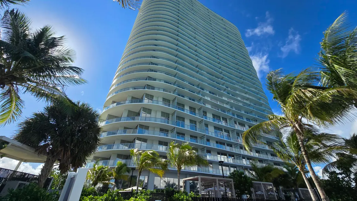 ONE PARK at 2411 Laguna Circle 510, North Miami